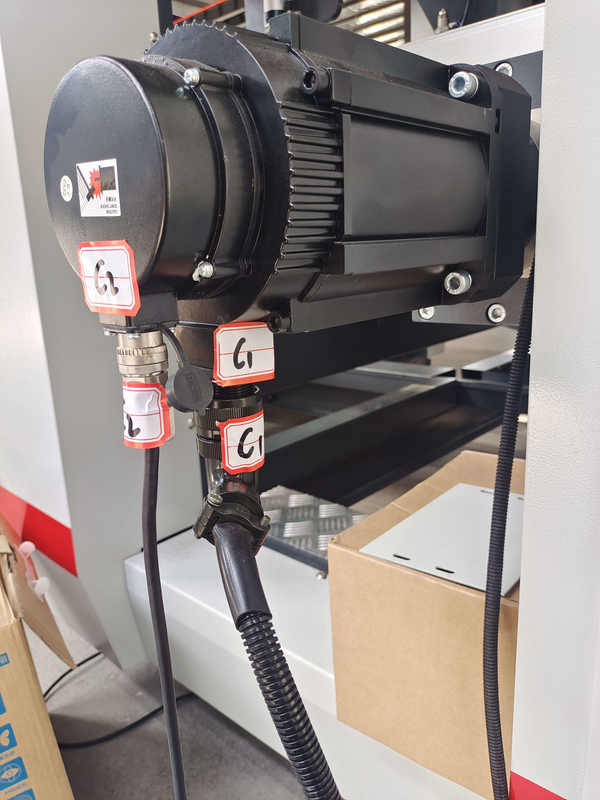 용질 접착제 물결 모양 상자 폴더 Gluer 420mm-1900mm 폴더 풀칠 기계
