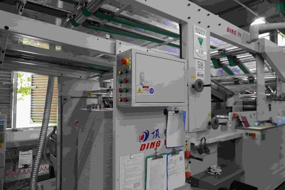 ±0.5mm 정확도 및 100-800g/m2 상지 두께를 가진 고정밀 골판지 라미네이터